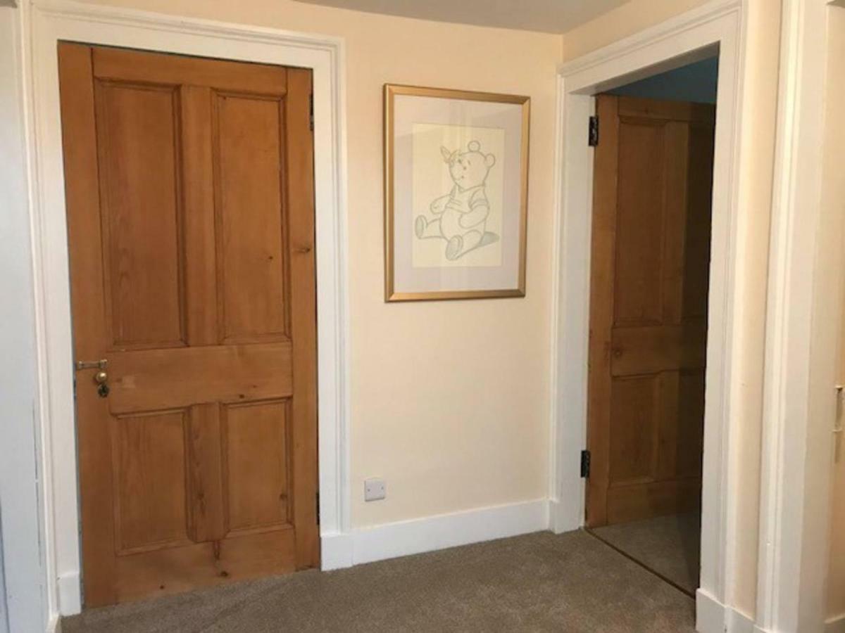 אבוין Traditional Family Home In Royal Deeside מראה חיצוני תמונה